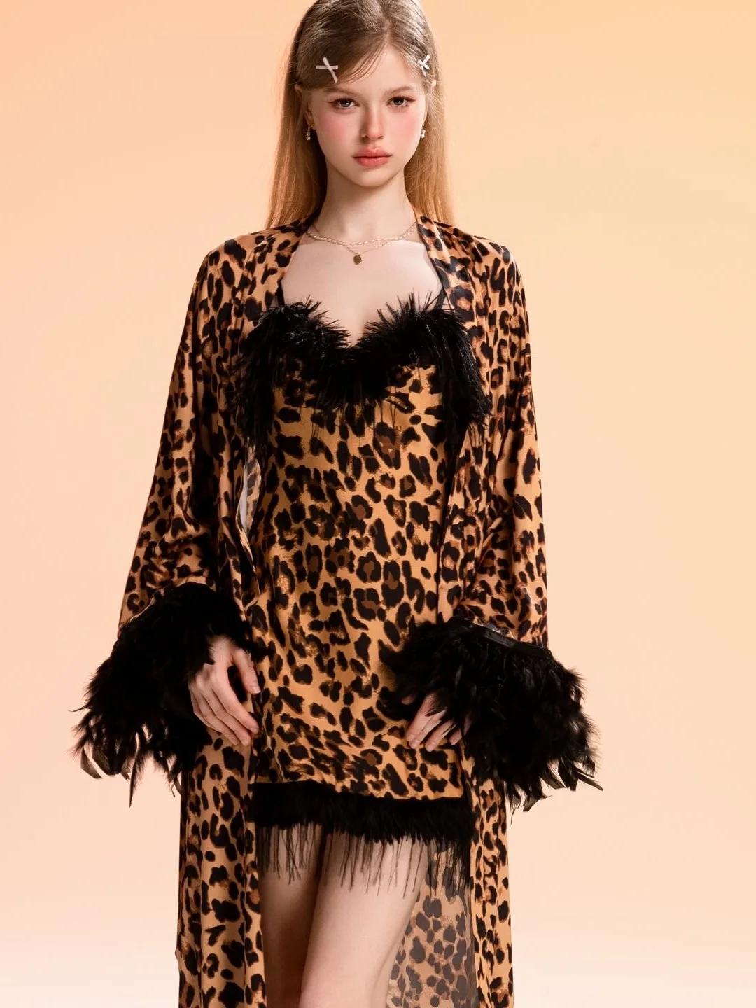 ensemble-deux-pieces-sexy-en-soie-glacee-a-imprime-leopard-pour-femme-robe-courte-a-manches-longues-et-col-en-v-et-vetement-d'interieur