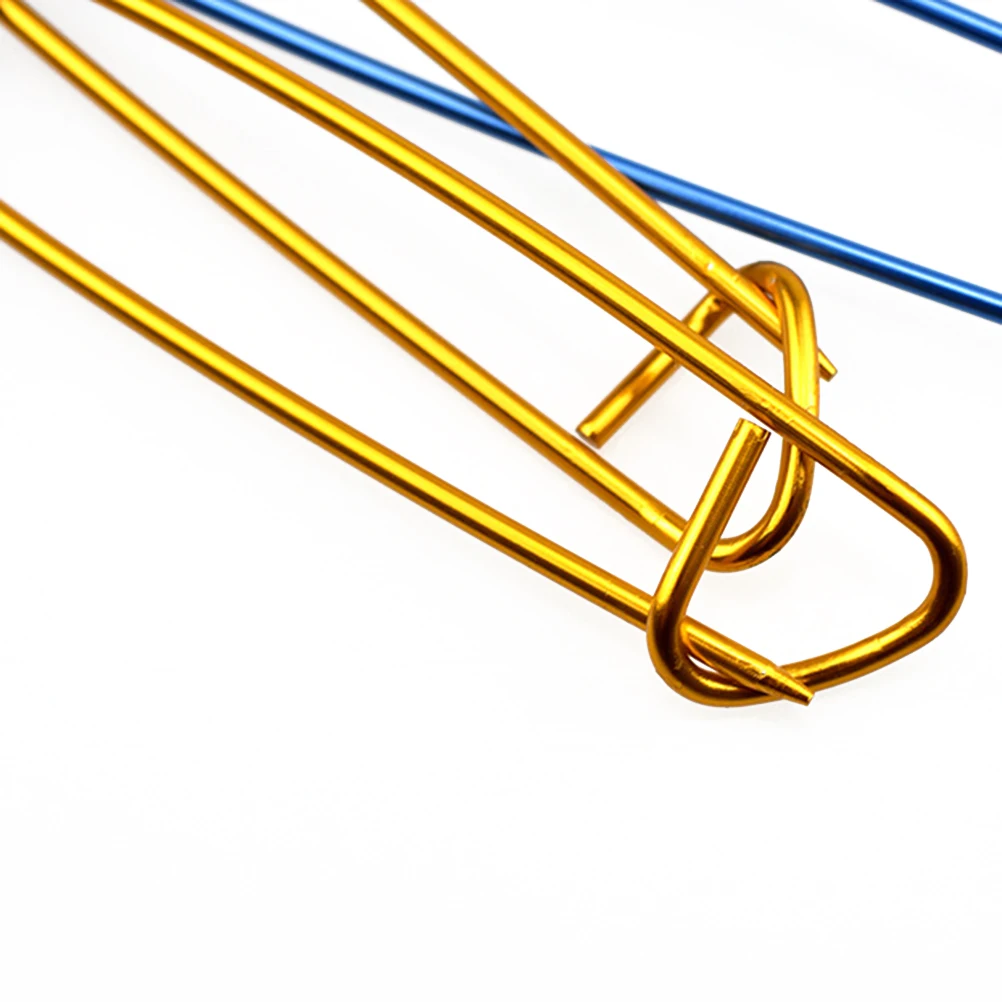 

10Pcs Lightweight Aluminum Stitch Holders Secure Locking Design for Blankets Scarves Quilts Randomly Delivered Colors