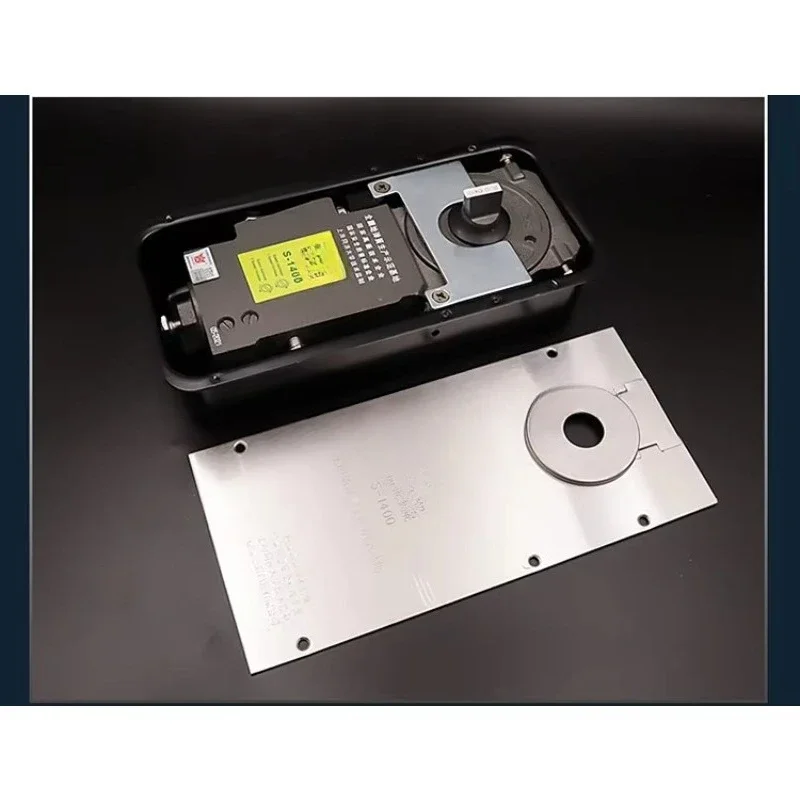 

Качественная немецкая напольная петля Crown S-1400 для больших деревянных дверей