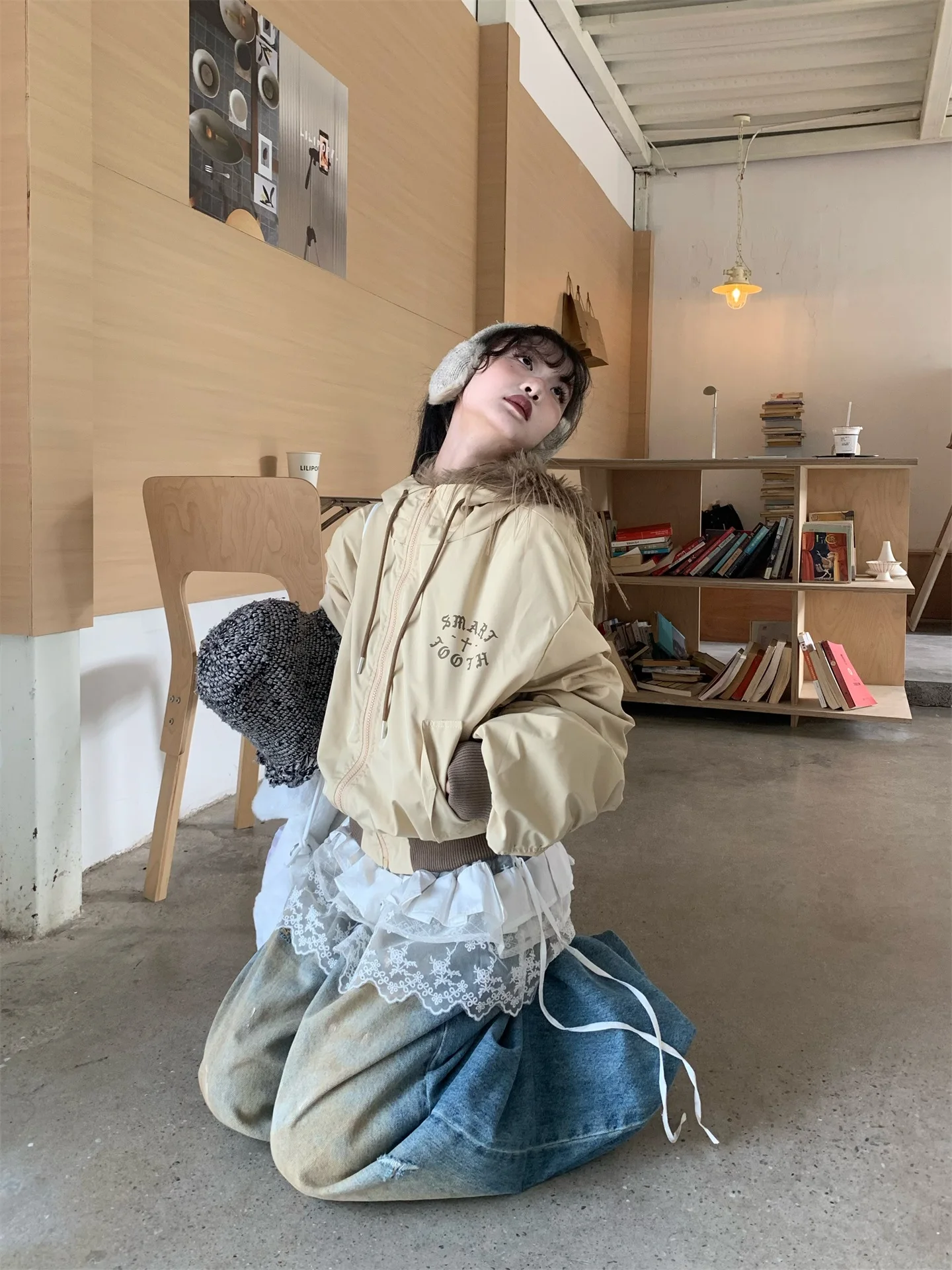 

Женское джатовое пальто свободного покроя с меховым воротником ягненка и капюшоном, осень-зима, новое пальто в стиле ретро с цветной молнией