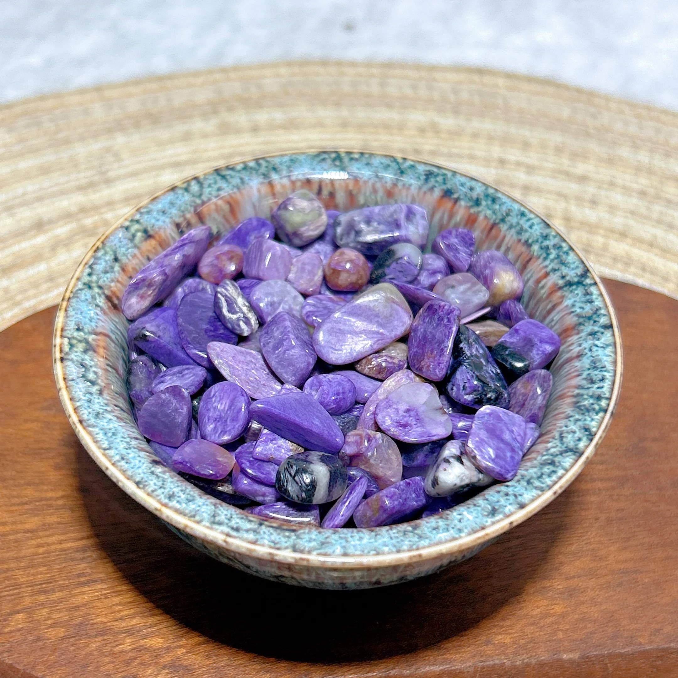 Wholesale Natural Crystal Charoite Polished Freeform Chips Healing High Quality Gemstones Home Decorations Mineral Energy Gift