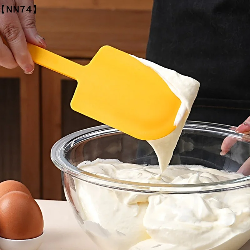 Multiple Color Silicone Baking Spatula Heat-Resistant Non-stick Cooking Kitchen Utensils Non-deformable Soft Baking Spatula[J]