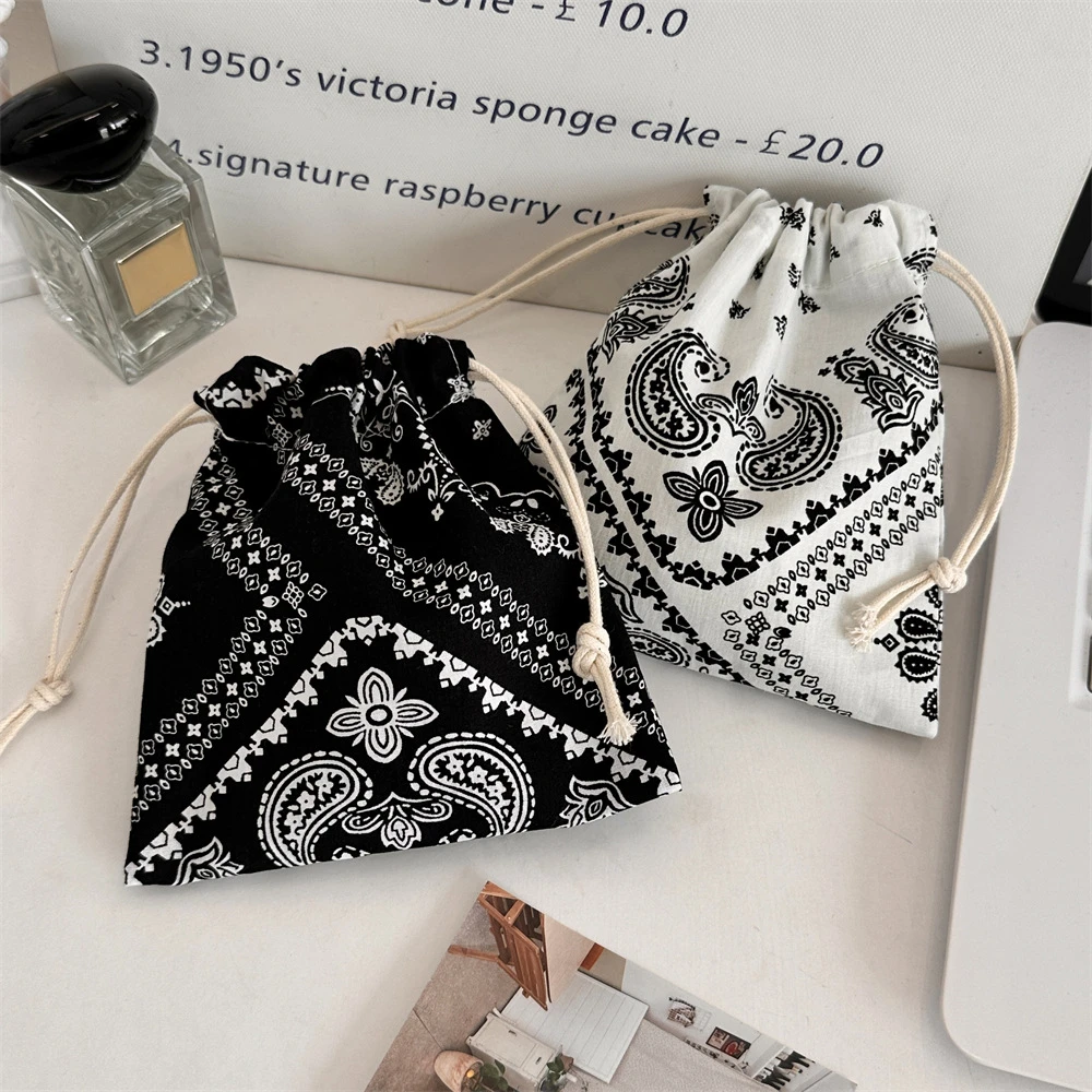 Süße Schleife Print Kordelzug Taschen Damen Handtasche Geldbörse Münzfach Schlüssel Lippenstift Aufbewahrungstasche Schmuck Staubbeutel Verpackungsbeutel – Detail 6