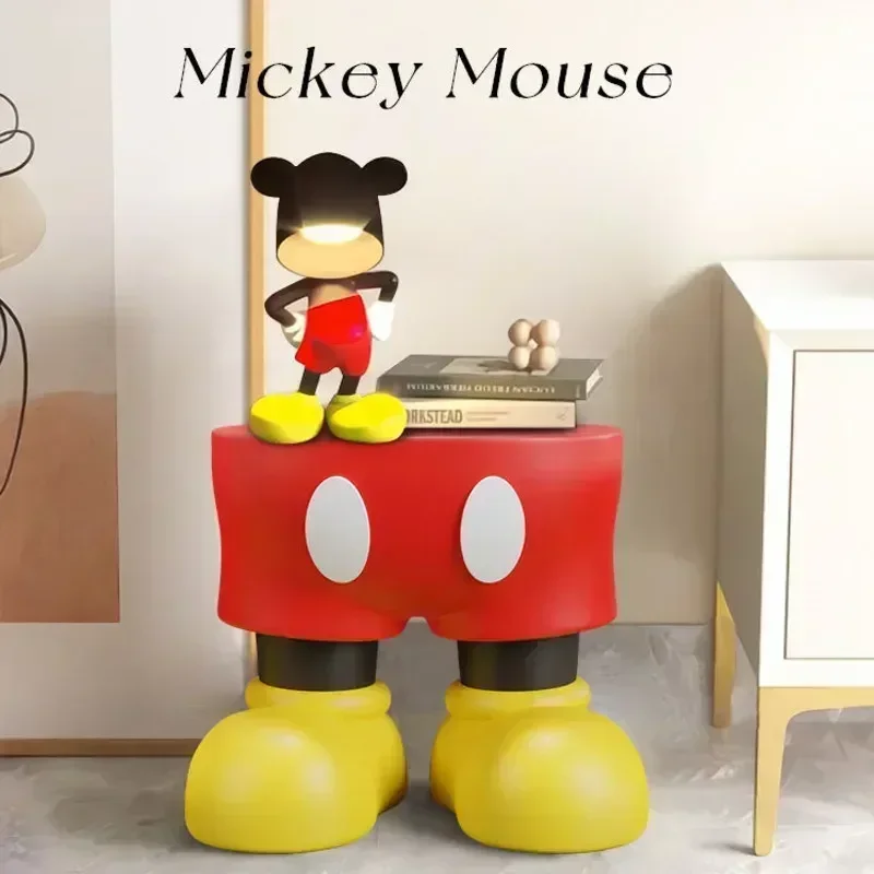 

Creative Disney Mickey Mouse Chair Cartoon Mickey Pants Bedside Table Resin Shoes Changing Stool Cartoon Ctue Home Decor Gifts