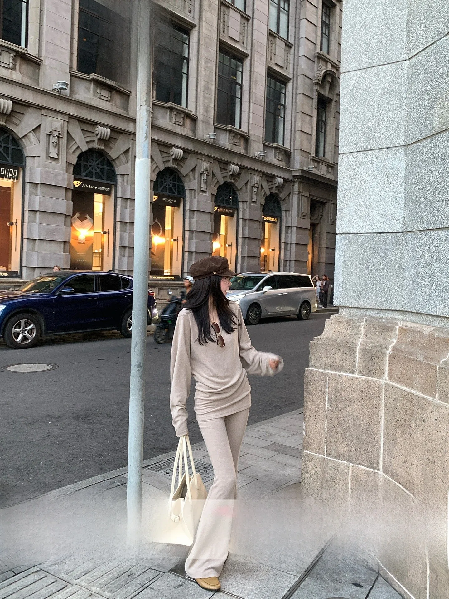 

Long Sve трикотажная женская футболка Fce, свободная утягивающая основа, верхняя часть тела, осенняя новинка Sle Qiu Yang для поездок на работу Sle