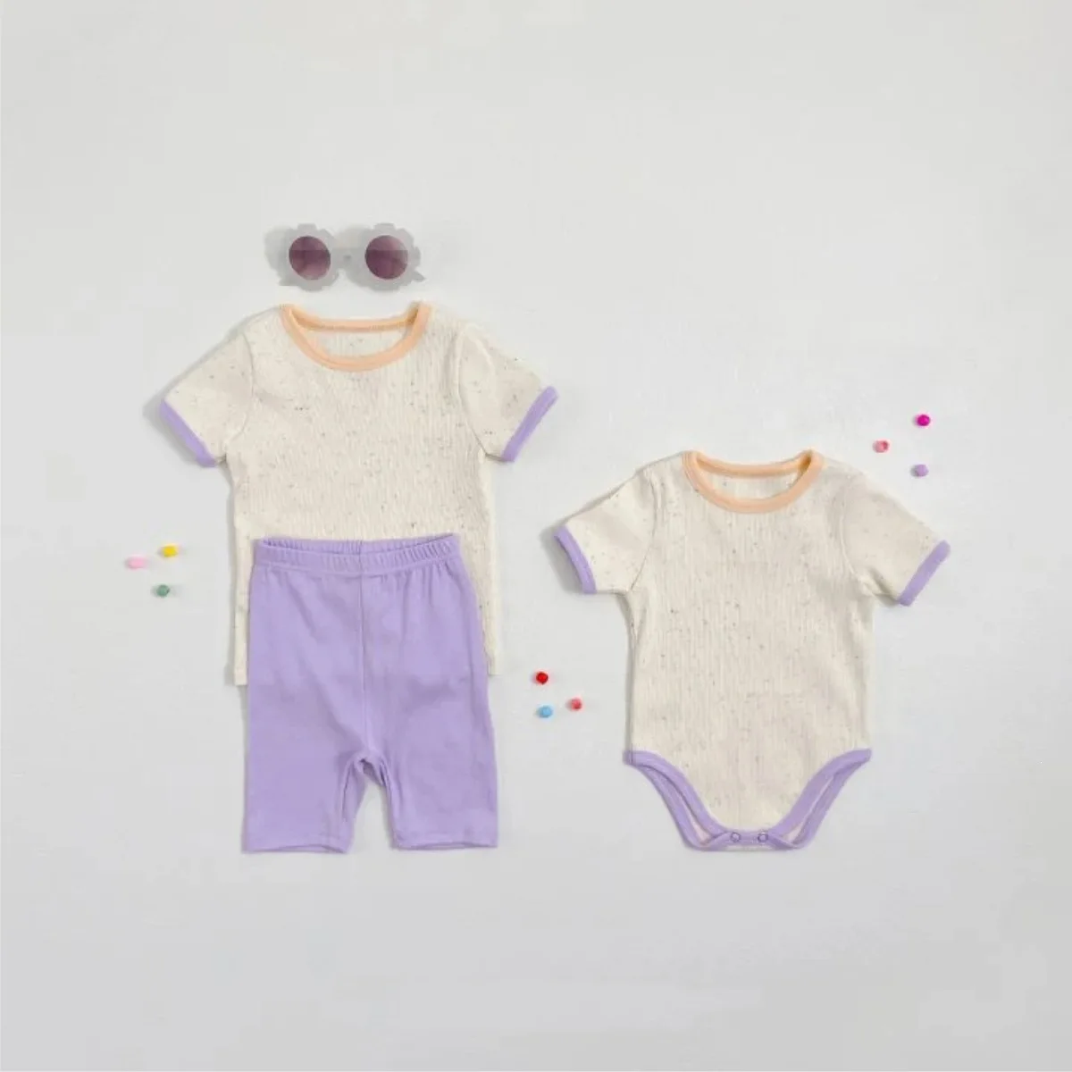 Image 6: Nouvel ensemble décontracté d'été 2026 pour bébés garçons et filles : hauts unis à manches courtes + shorts, 2 pièces en coton pour tout-petits