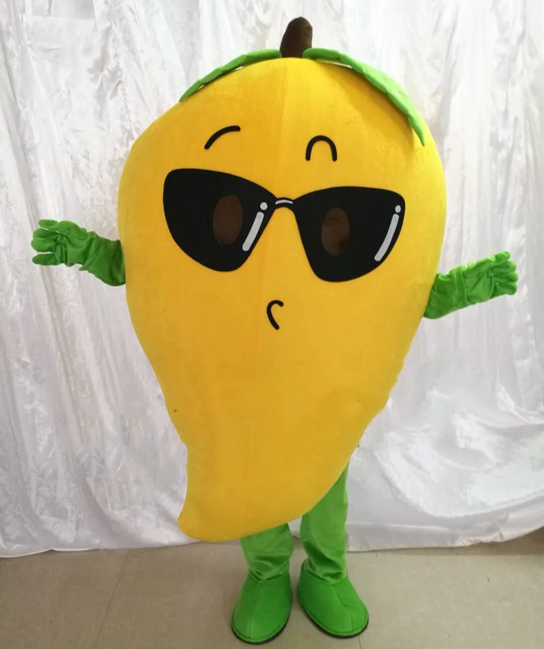 New Mango Mascot Fruit Adult Size Mascot Costume 3 Types Mango Mascot Fancy Dress Cartoon Character Party Outfit