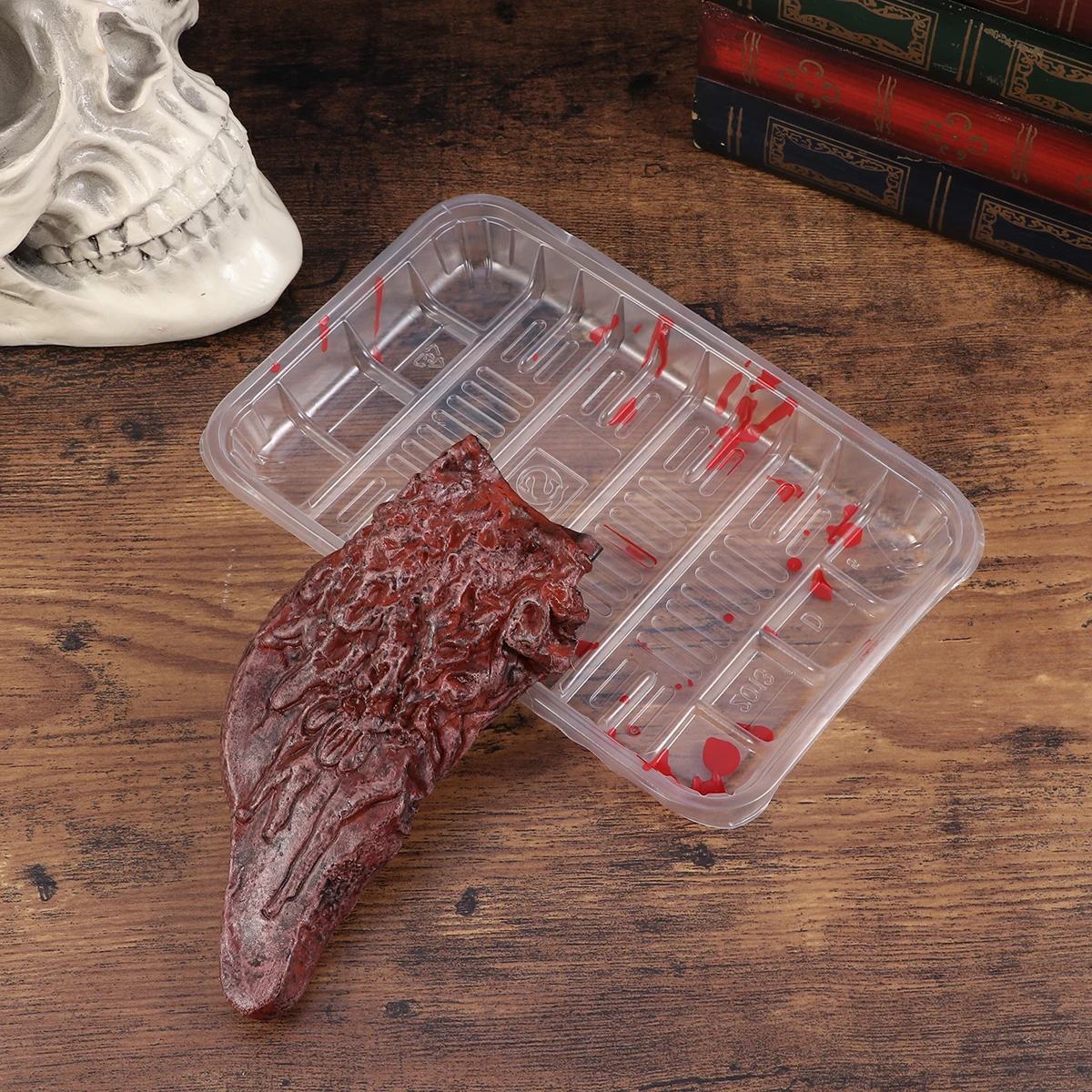 

Halloween Fake Organ Decoration of Broken Hands Limbs Decorations Bloody Organs Prop