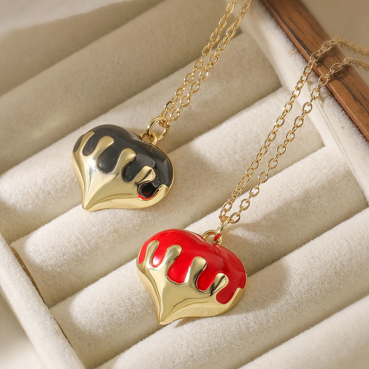NEWBUY 2026 Fashion Gold Color Heart Pendant Necklaces For Women Black/Red Oil Dripping Party Jewelry Gift