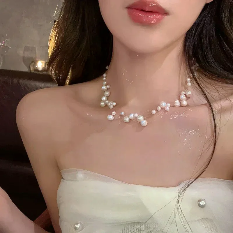 Luxurious and Elegant French Niche Design Pearl Layered Pendant Necklace Fashion Gift for Women