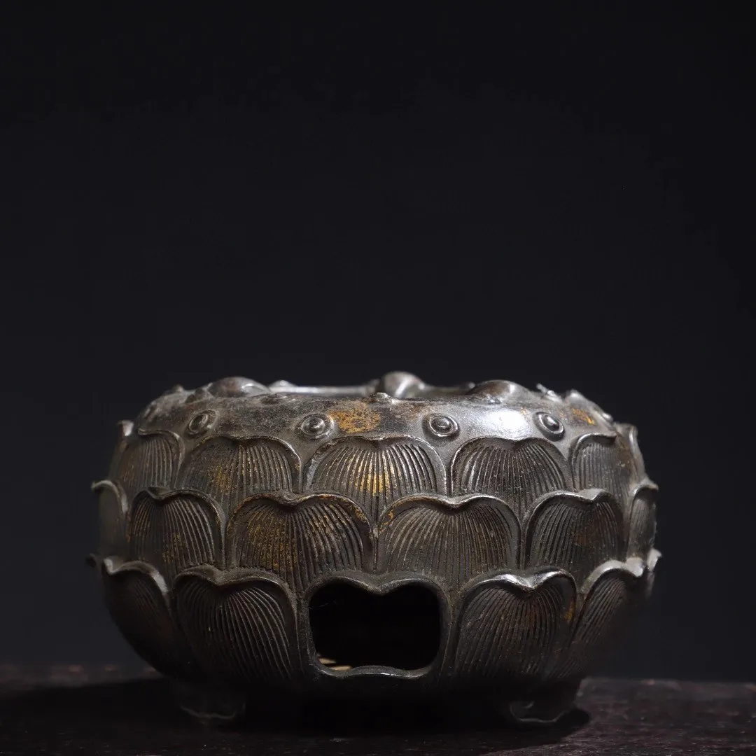 Mini barbacoa de carbón de latón, estufa de loto, estufa de té, pequeño brasero, decoración Retro para el hogar, colección de manualidades folclóricas 003-75