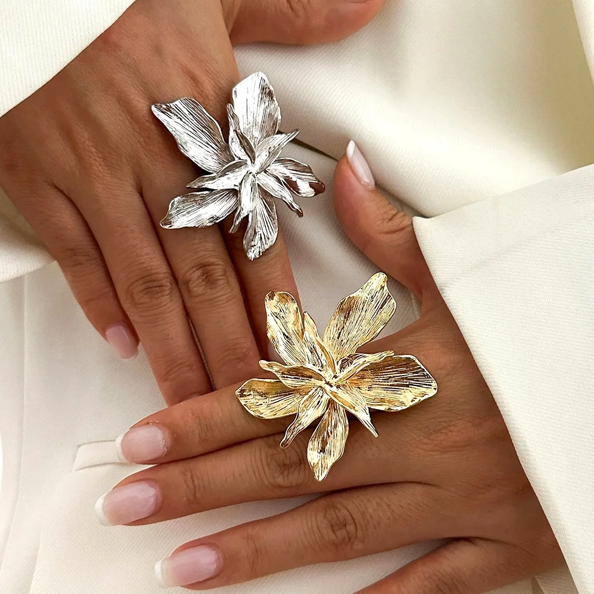 Personality Design Double Layered Big Flower Ring for Women Trend Punk Party Adjustable Finger Rings Fashion Jewelry Gift