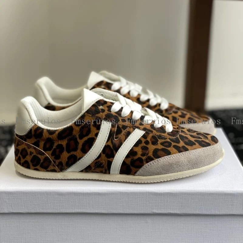 

Повседневная обувь высшего качества, женские удобные кроссовки на плоской подошве с круглым носком на шнуровке, лаконичные модные прогулочные туфли с леопардовым принтом на каждый день