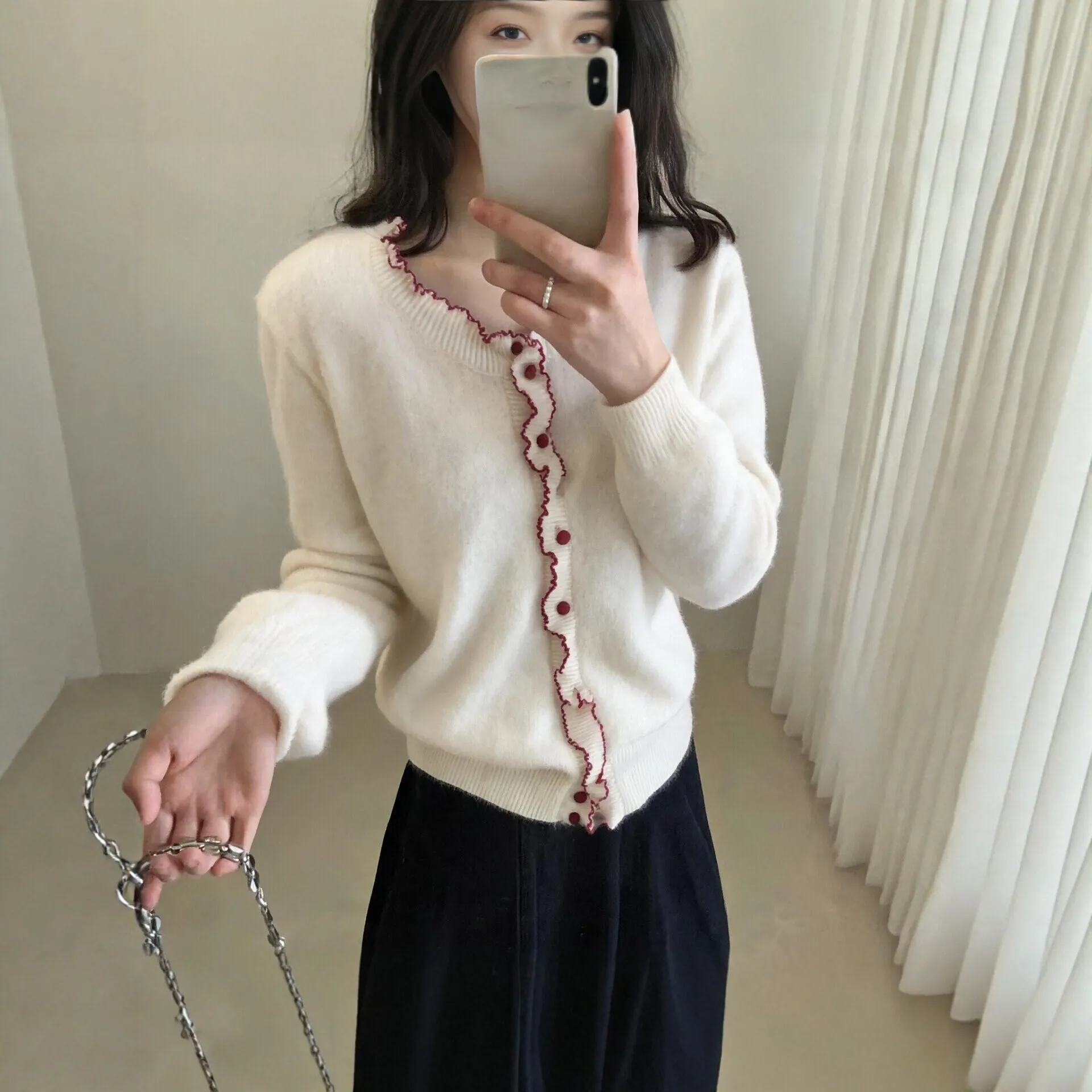 White Fungus Edge Knitted Cardigan Sweater Women's Autumn High-end Temperament Loose Lazy Top Jacket
