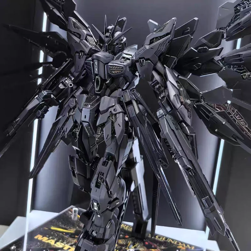 Long Dragon 7701MGEX Assault Freedom Model 1/100 Repair Version With Light Wings Midnight Black Collectible Action Figure