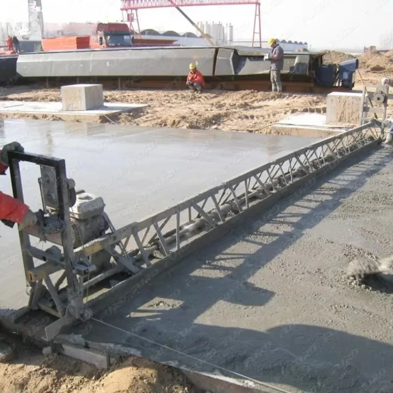 Frame vibrating beam concrete pavement leveling machine, road paving, bridge deposit