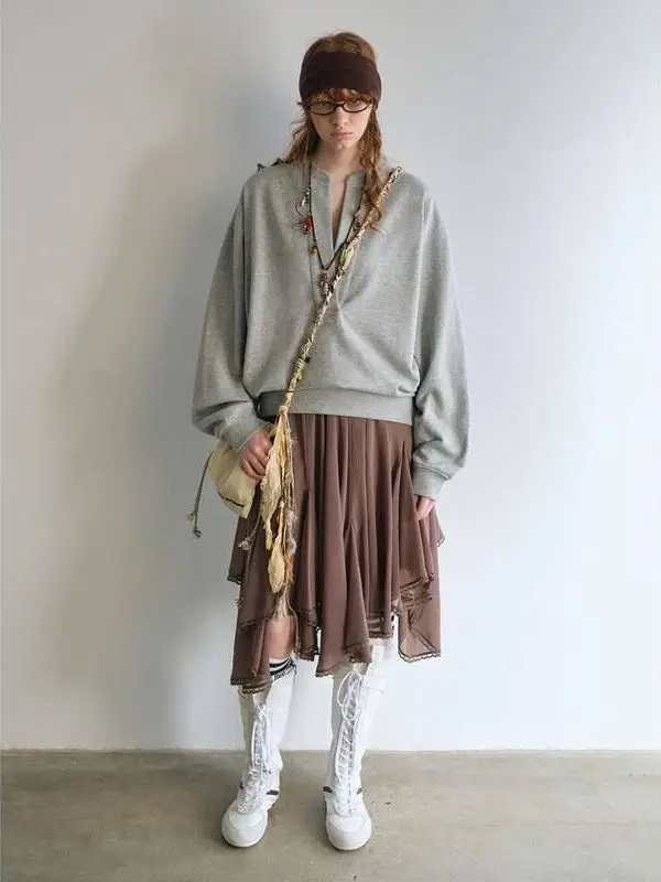 เสื้อสเวตเตอร์คอวีทรงหลวม รุ่น Modern Simple V-Ne รุ่น Hello September V9088 แขนยาว ผ้าคอตตอนผสม สี