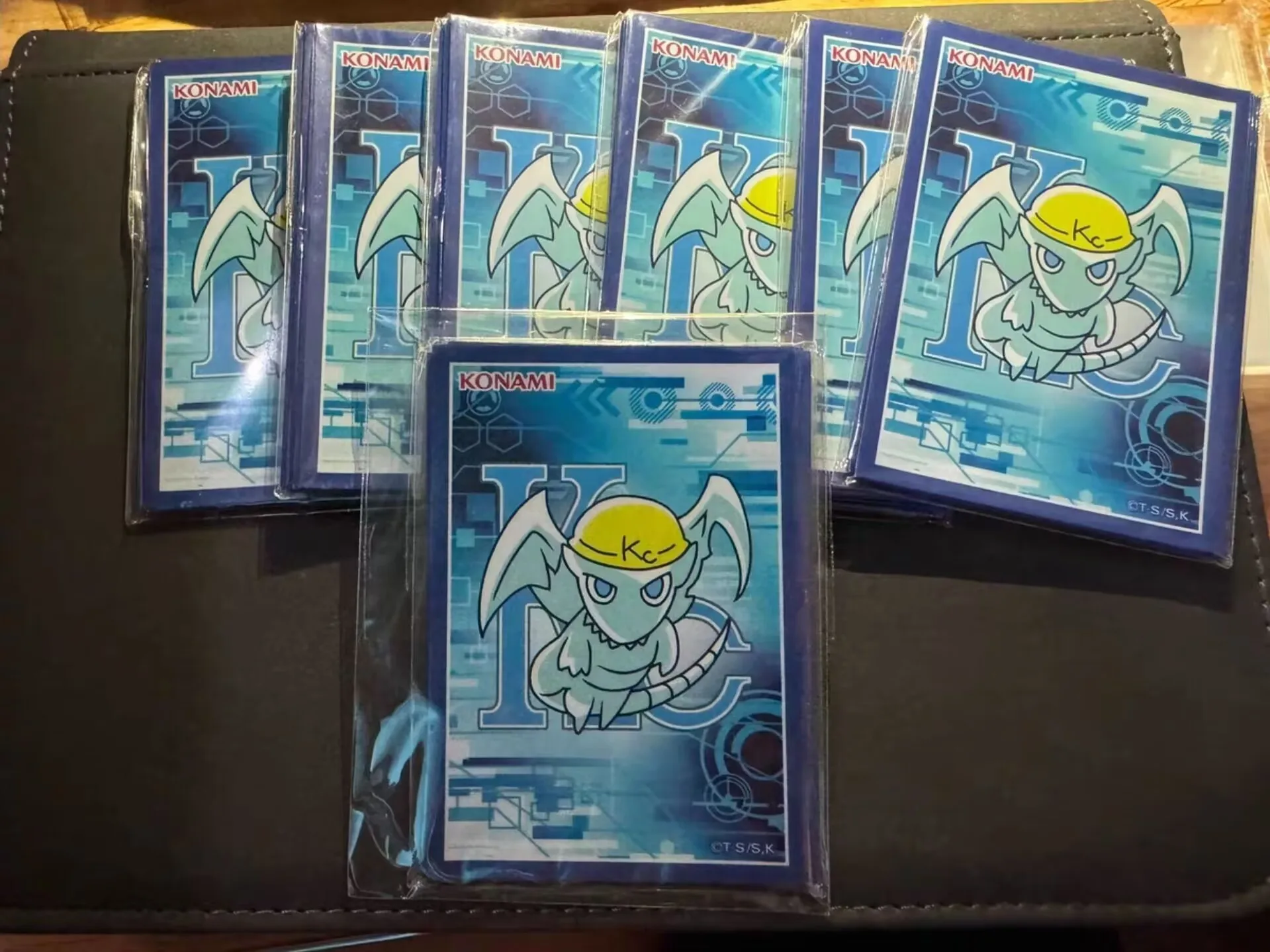 10Pcs Yugioh KONAMI Duel Monsters 2018 JUMP Festival Blue-Eyes White Dragon KC Official Collection Card Protector Sleeves