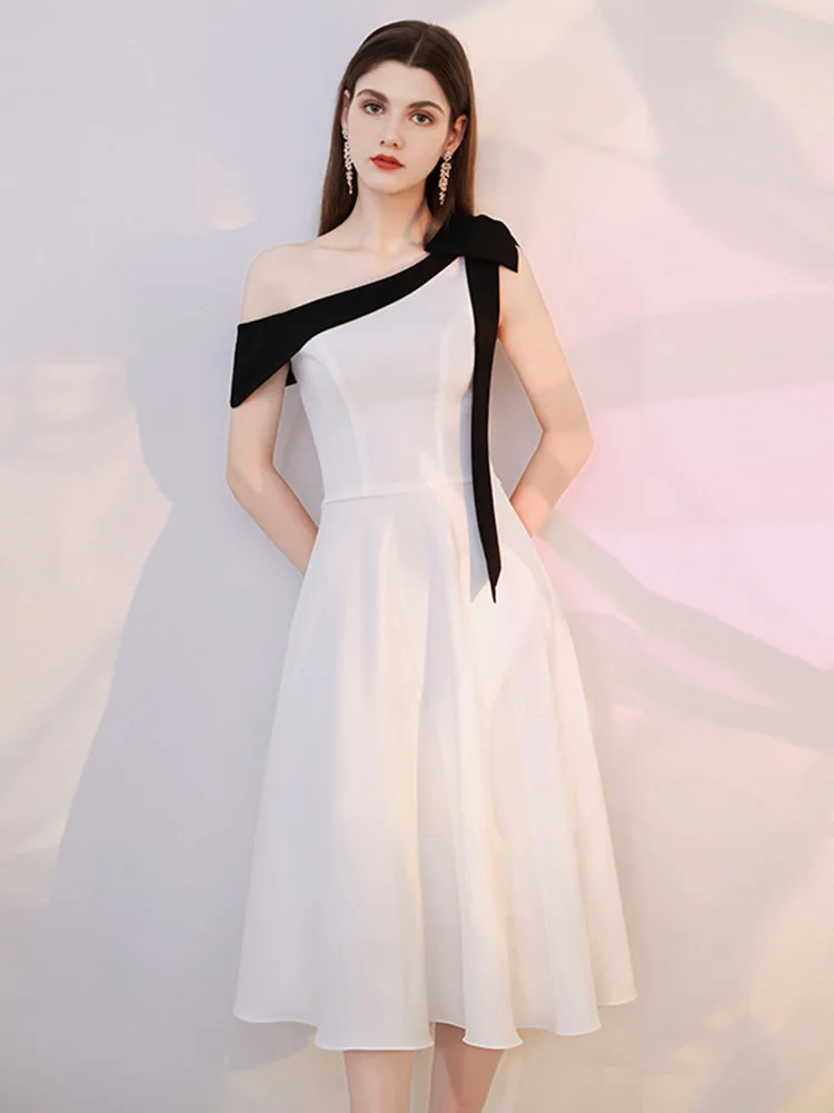 Abito da sera elegante personalizzato da donna Bianco semplice in raso con una spalla Nastri con fiocco Abiti da festa di laurea di compleanno a-line di lusso