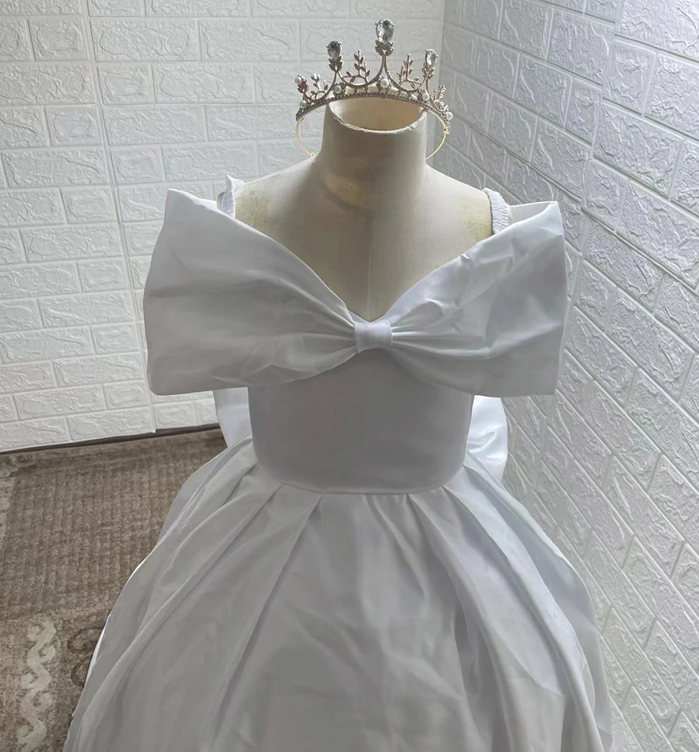 Vestidos elegantes de satén con lazo grande para niña, vestidos de flores con tren, vestido de primera comunión, vestidos de fiesta personalizados, vestido de boda para niña pequeña