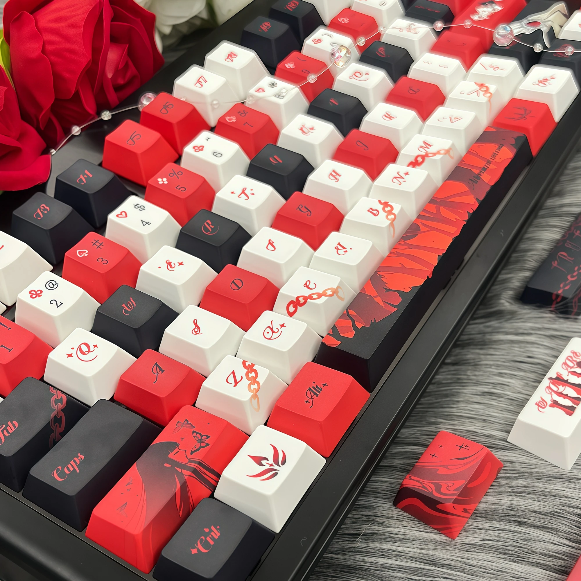 

Keycap mechanical keyboard cap original design keycap red hand-drawn cartoon cute keycap five sides