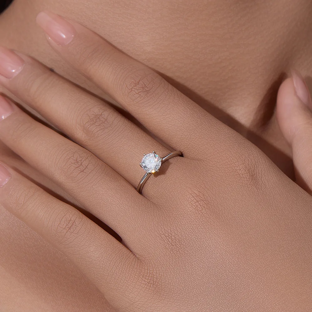 Dave&di S925 Pure Silver Round 1-carat Moissanite Ring For Women In Europe And America Exquisite And Luxurious Design Proposal