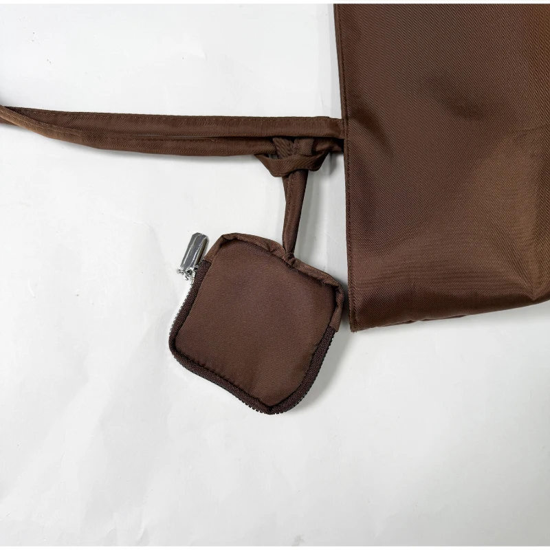 Minimalistische Nylon-Umhängetasche mit passender Handtasche, leichte, vielseitige Damen-Unterarmtasche, einfarbige Alltagstasche – Detail 8