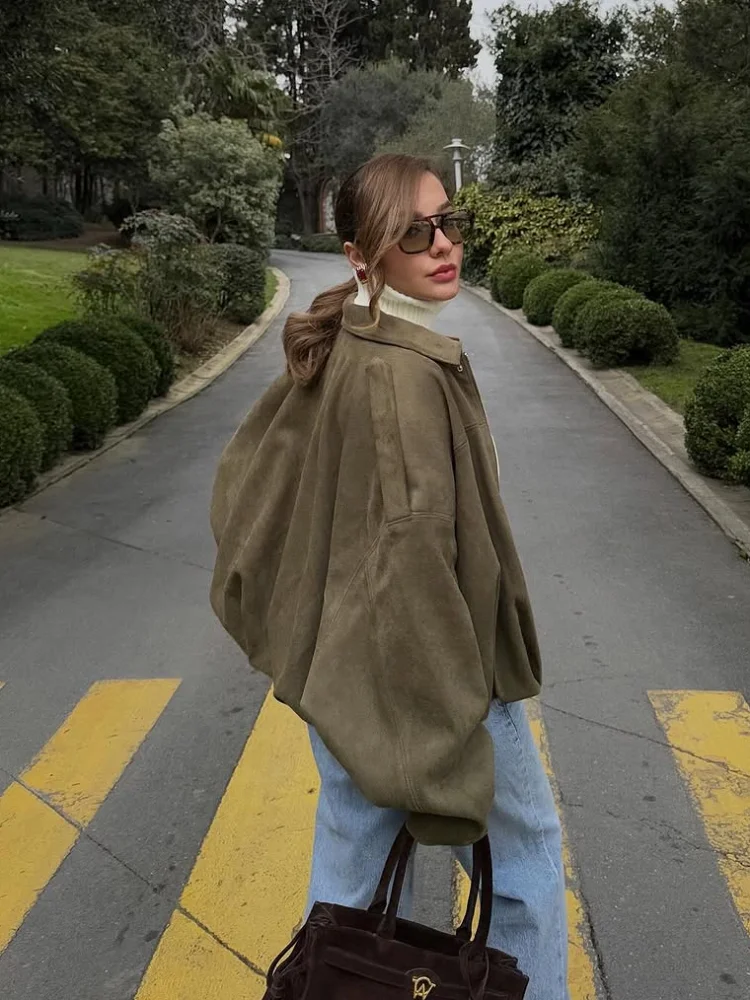 Рисунок 3 - Женская зеленая замшевая кожаная куртка 2025 года