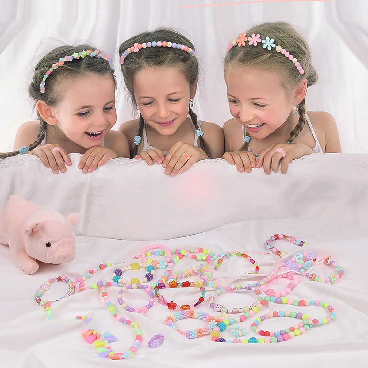 Juego de 24 Rejillas con 480 Cuentas de Plástico de Colores para Manualidades, Material de Bricolaje para Niños, Actividad de Aprendizaje Práctico