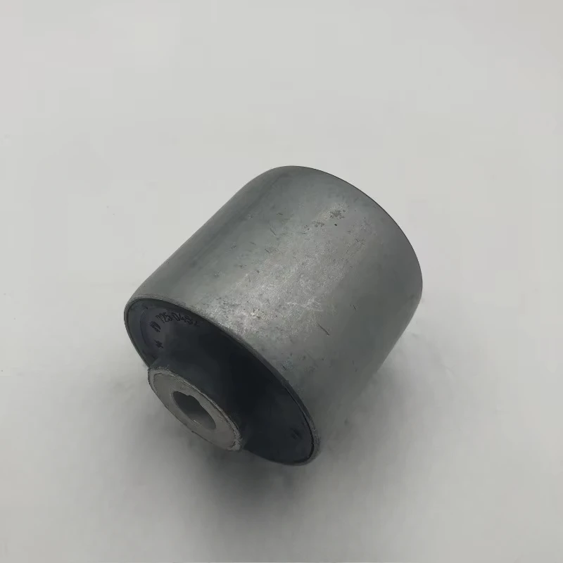 

Suitable for Mercedes-Benz W204 C180 C200 E200 E260 E300 GLK lower arm front lower arm rubber sleeve 2213331914 accessoires