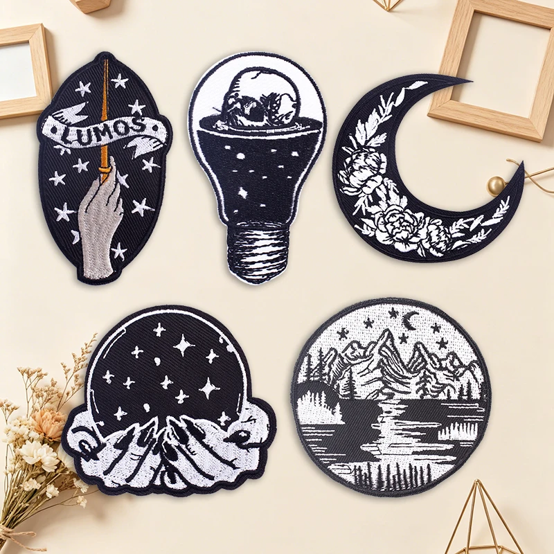 5Pcs/Set Black White Magic Spell Lumos Wand Iron On Patches Adhesive Star Witch Embroidery Patch For Wizard Clothing Backpack
