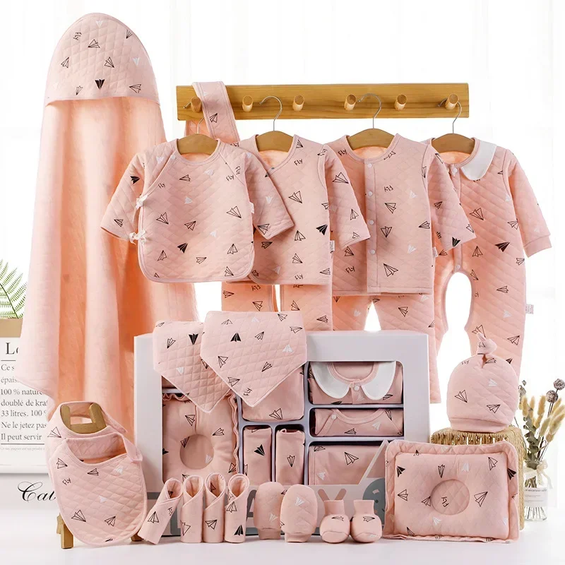 

22 Pieces/Set of Baby Gift Box Newborn Clothes Baby Suit 0-12 Months Autumn Winter Newborn Baby Products