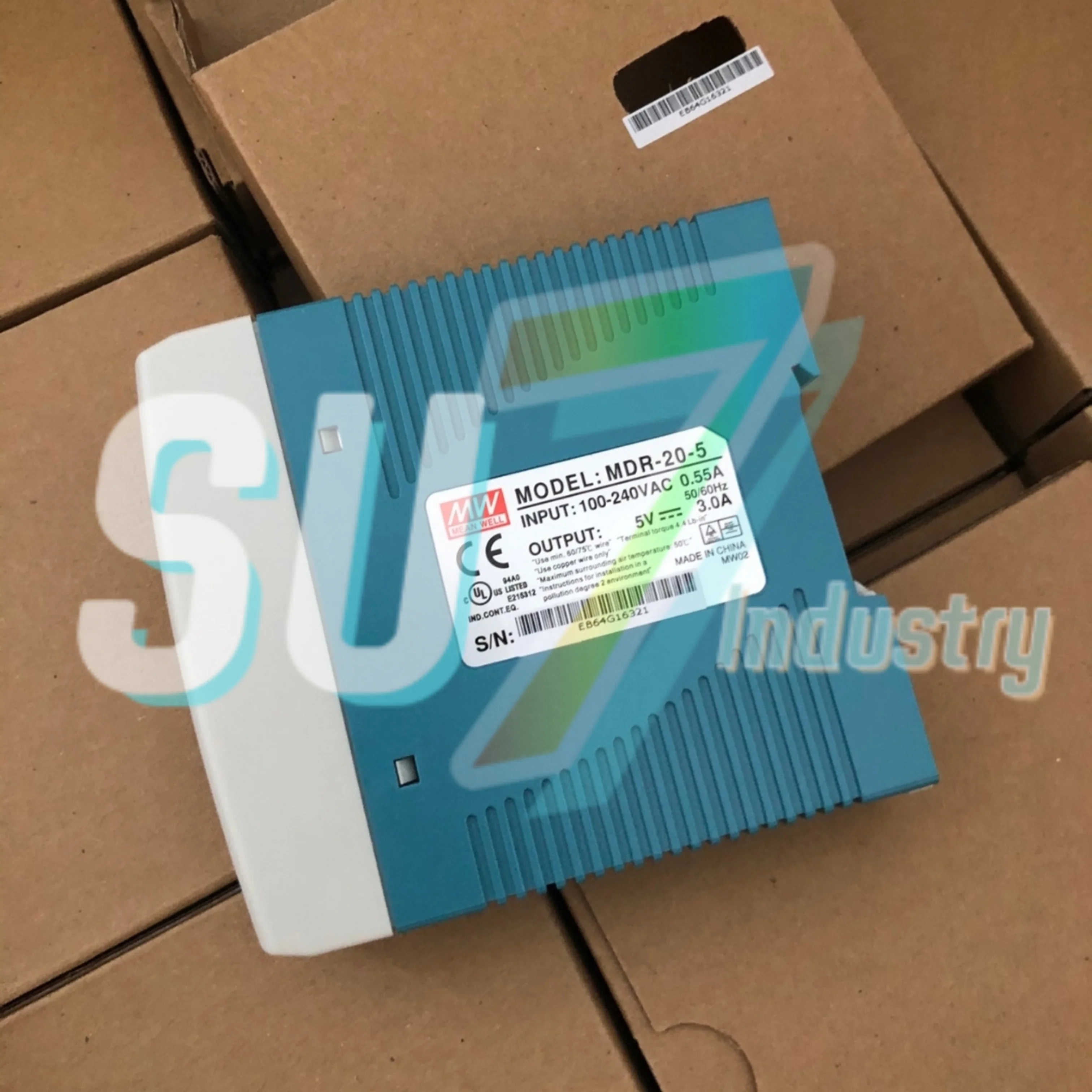 يعني جيدا MDR-20-24 MDR-20-5 مفتاح إمداد الطاقة الجديد في الصندوق