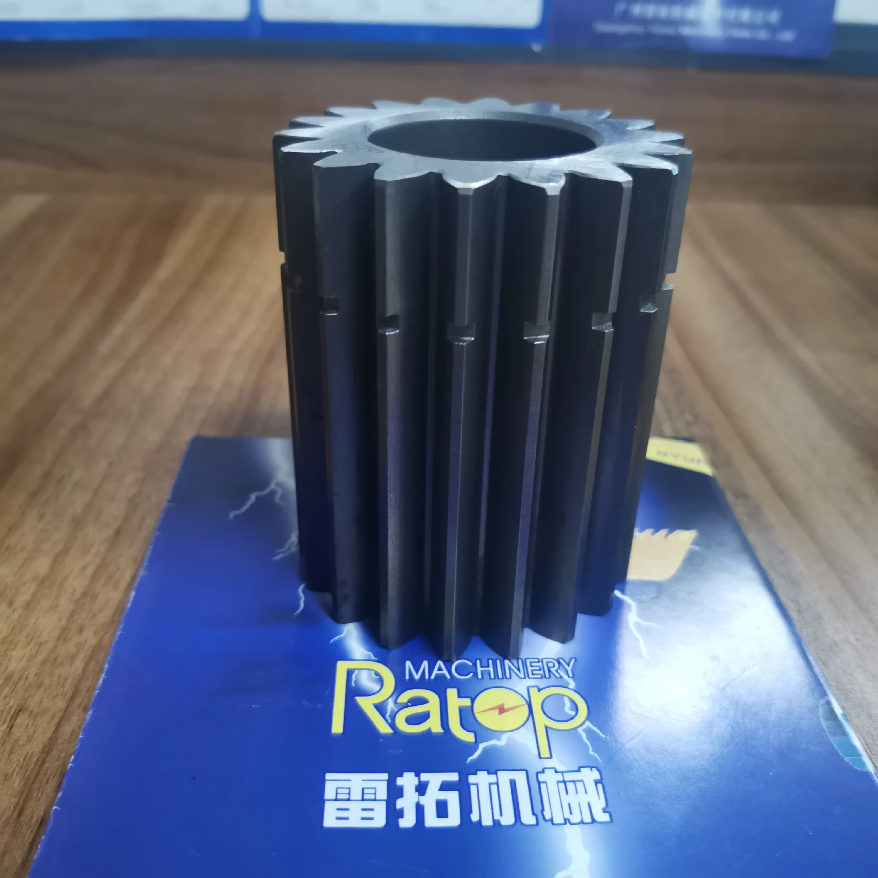 

Экскаватор DH225-9 дорожный 2-й солнечный механизм 18T K9007391