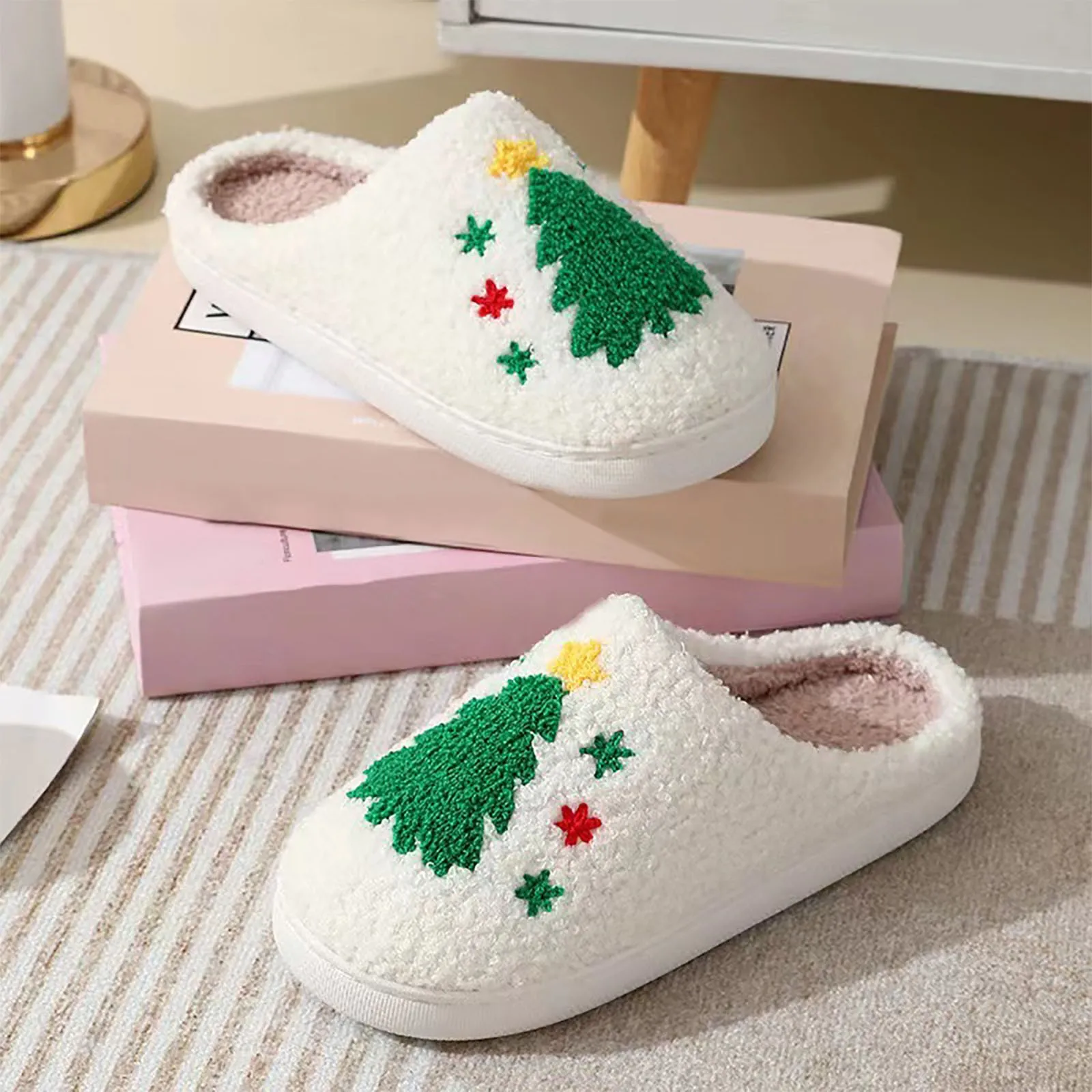 Christmas Ladies Padded Cotton Slippers Couple Models Holiday Models Printed Cotton Slippers Men and Women Home Warm Slippers