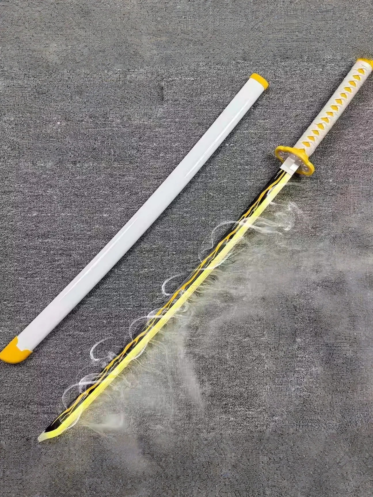 40-calowa Katana Demon Slayer Agatsuma Zenitsu LED Mist Oryginalna Szabla Vapor Akcesoria Cosplay Rekwizyt Drewniany Schwert Vapor Zabawka Prezent — 2