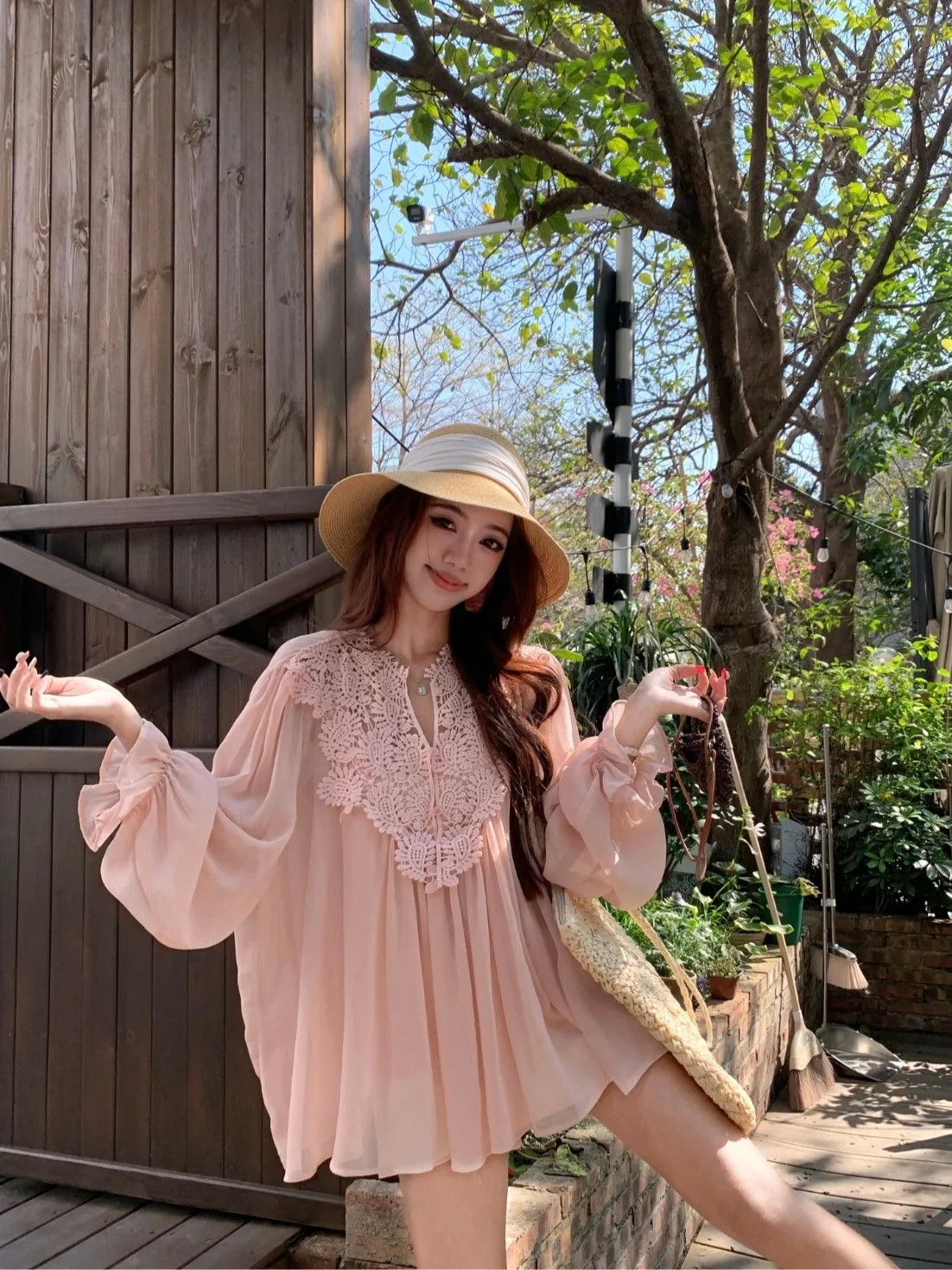 

French Style Bell Sleeve Blouse Women Spring 2026 New Loose Top Strap Two Piece Set Fashionable Chiffon Trim Splicing Design