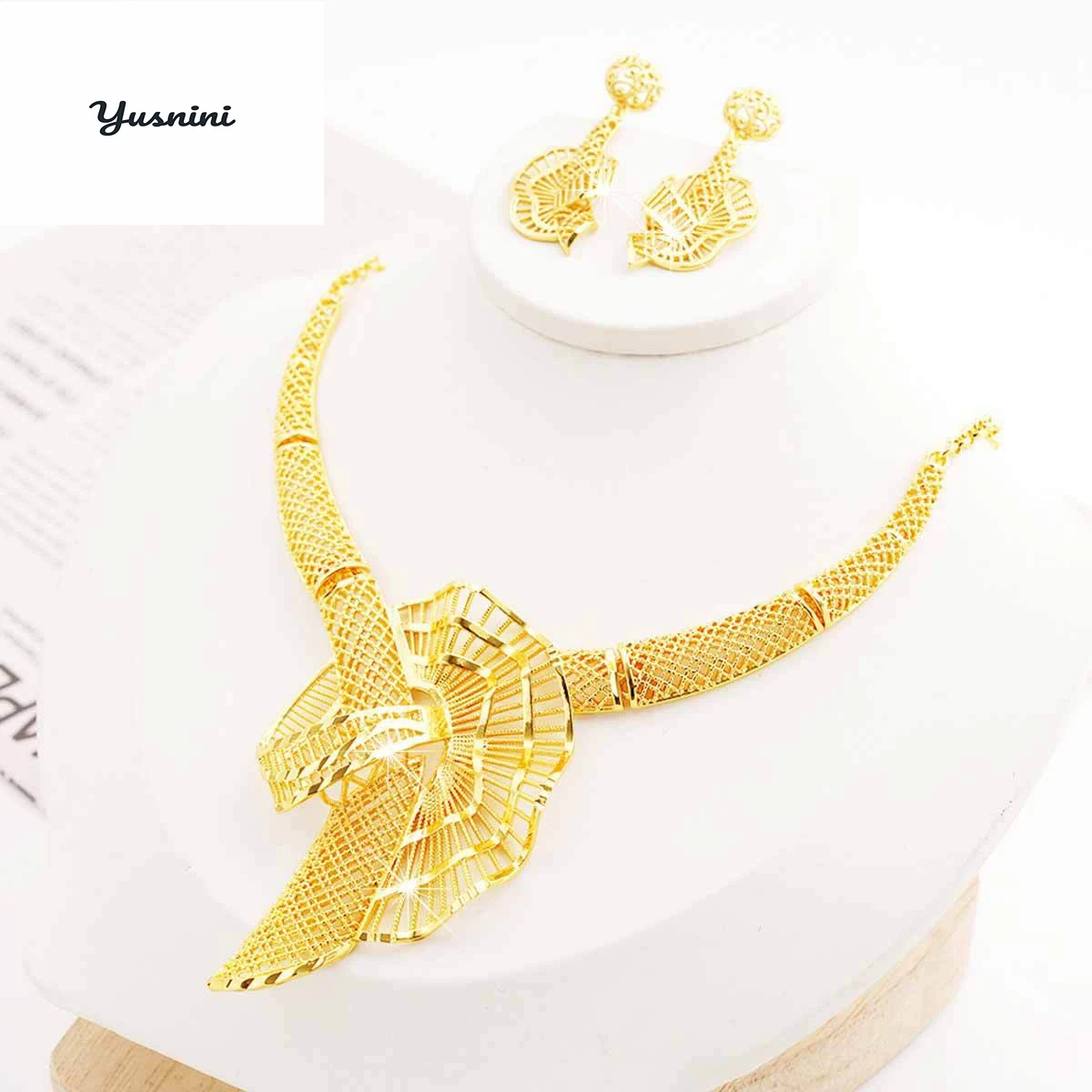 

Fashion Dubai 24K Gold Plated Custom Necklace and Earrings for Lover's Wedding Christmas Jewelry Set DD10940