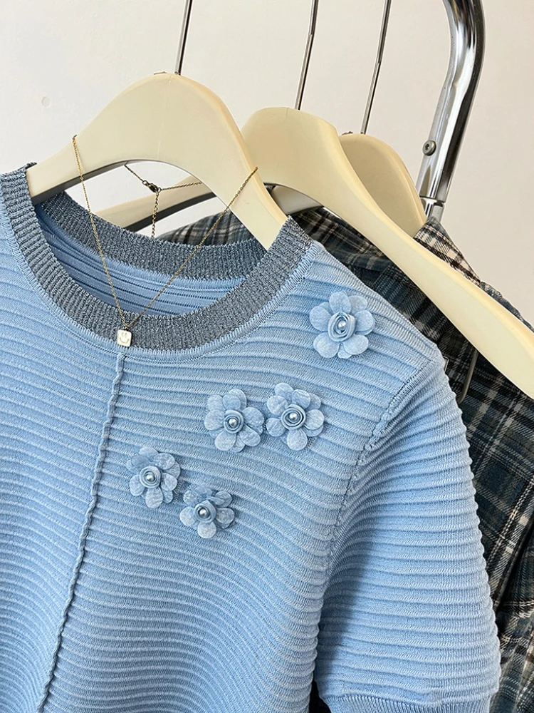 تي شيرت صيفي جديد أنيق مزين بالخرز لعام 2025 تي شيرت برقبة دائرية وأكمام قصيرة بلوفرات نسائية للمكتب للسيدات تي شيرت فضفاض غير رسمي