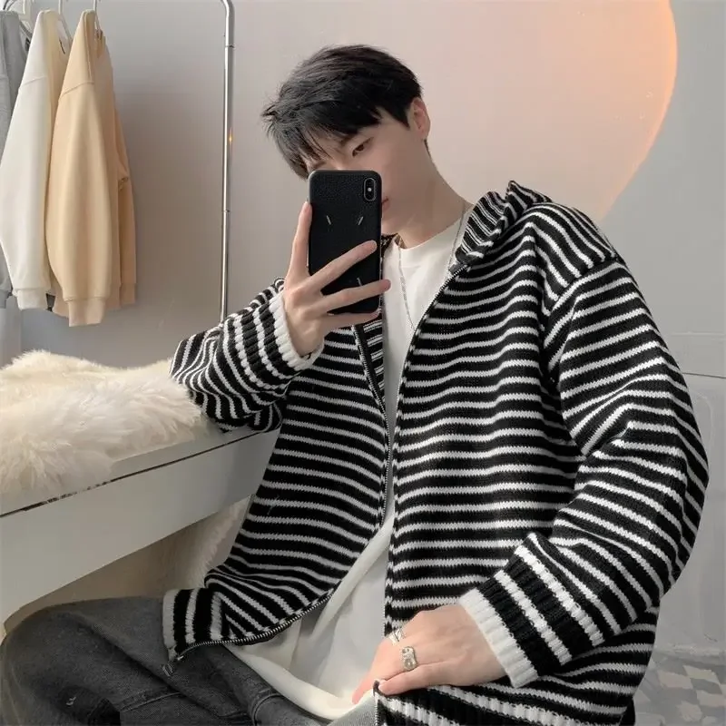 ​Autumn Winter Men Trendy Minimalist Hooded Zippered Striped Knitted Sweater Coat Couples Casual Cardigan Laid Back Preppy​