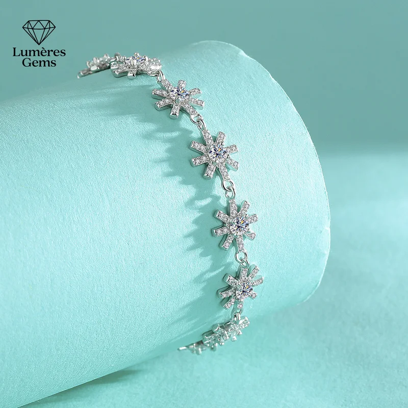 Lumière Gems Platinum PT950 Morganite Couple Bracelet with Cross-Design Flower Pattern - A Luxurious and High-End Gift for Speci
