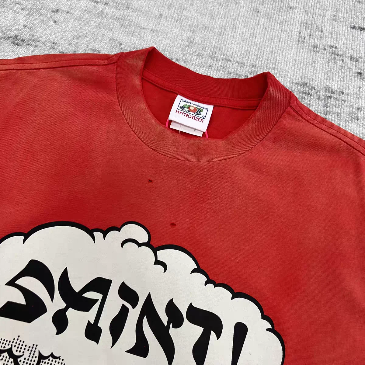 Hole Washed SAINT Retro Lightning Cloud Letter Print on Front T Shirt Men Women Tee Tops T-Shirt