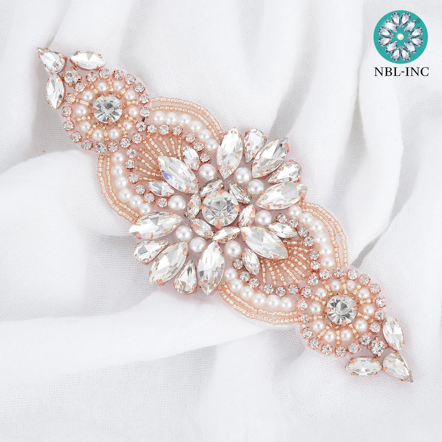 

(30 шт.) Оптовые серебряные и розово-золотые аппликации со стразами для пришивания WDD0497