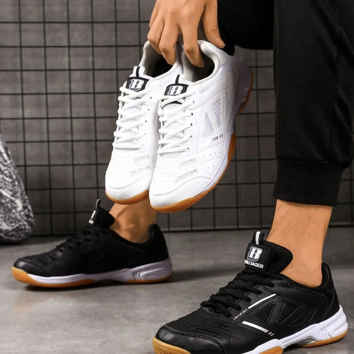 Professional Table Tennis Shoes Premium Table Tennis Training Shoes Comfortable and Breathable Badminton Fitness Shoes