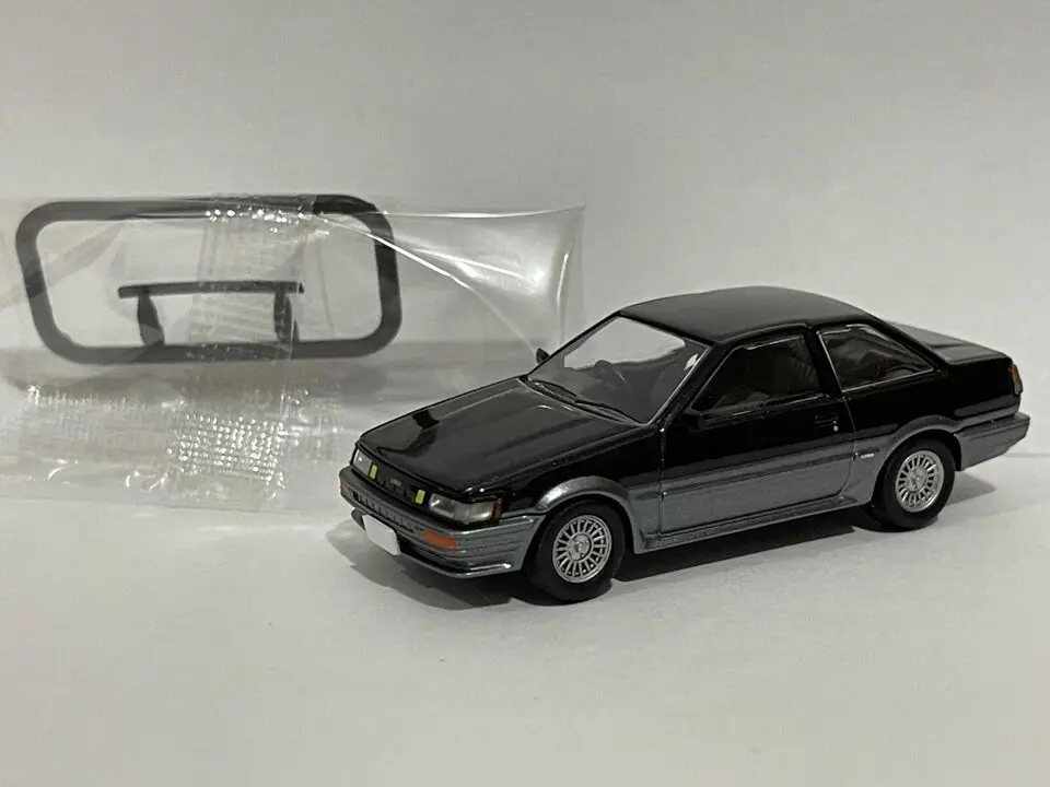 Tomica Limited Vintage Neo Tomytec LV-N304b Corolla Levin AE86 2 Door GT Diecast Model Car Collection Limited Editon Hobby toys