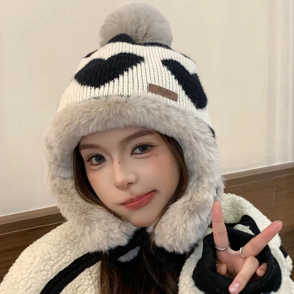 Уютная утолщенная вязаная шерстяная шапка с принтом «Любовь», защищающая уши шапка с помпонами, дизайнерская зимняя шапка, уличная зимняя шапка