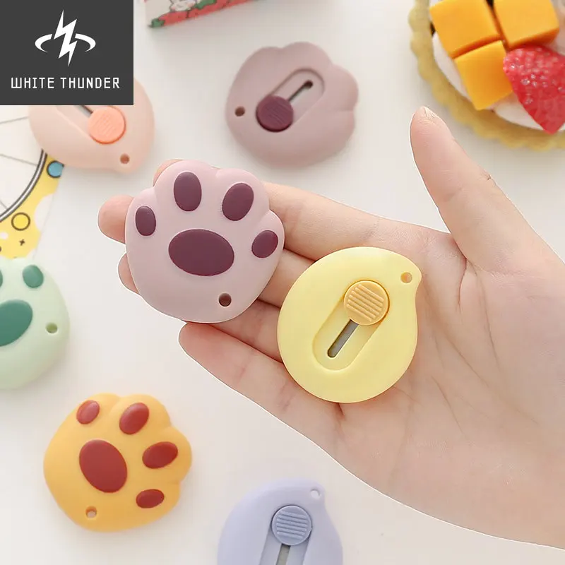 

1 PC Cute Cartoon Cat Claw Retractable Paper Cutter Utility Knives Stationery for School Office Home