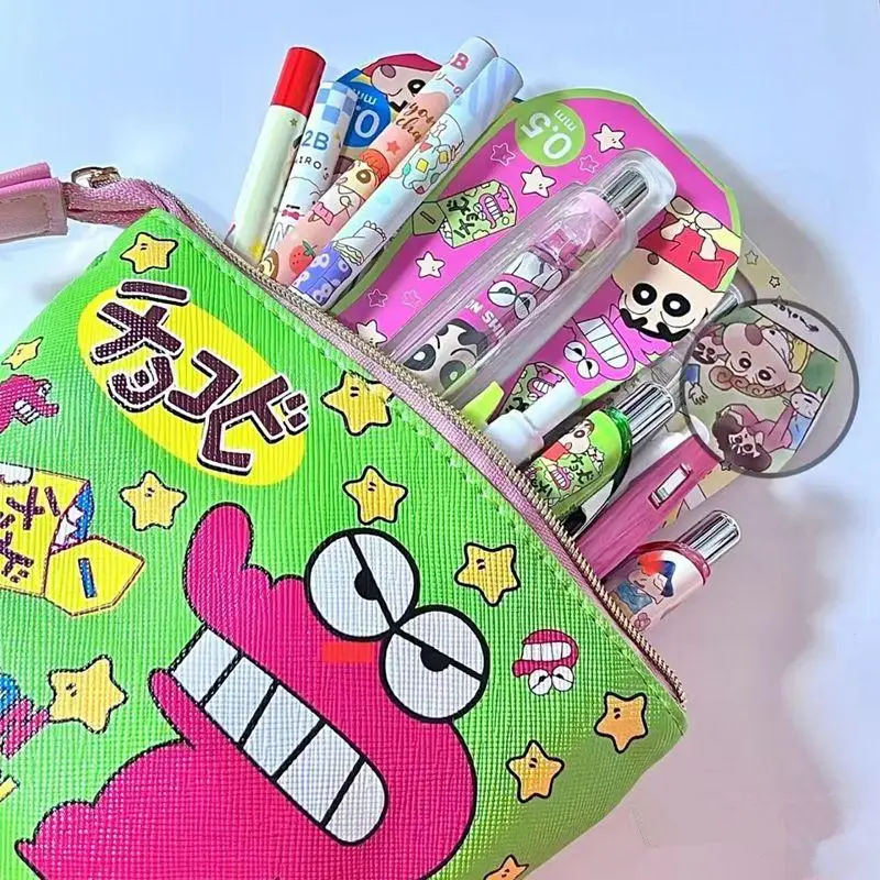 NUOVO Kawaii Crayon Shin-Chan Borsa per penne retrattile Simpatico cartone animato Portapenne di grande capacità Scatola di immagazzinaggio di cancelleria per desktop Portamonete