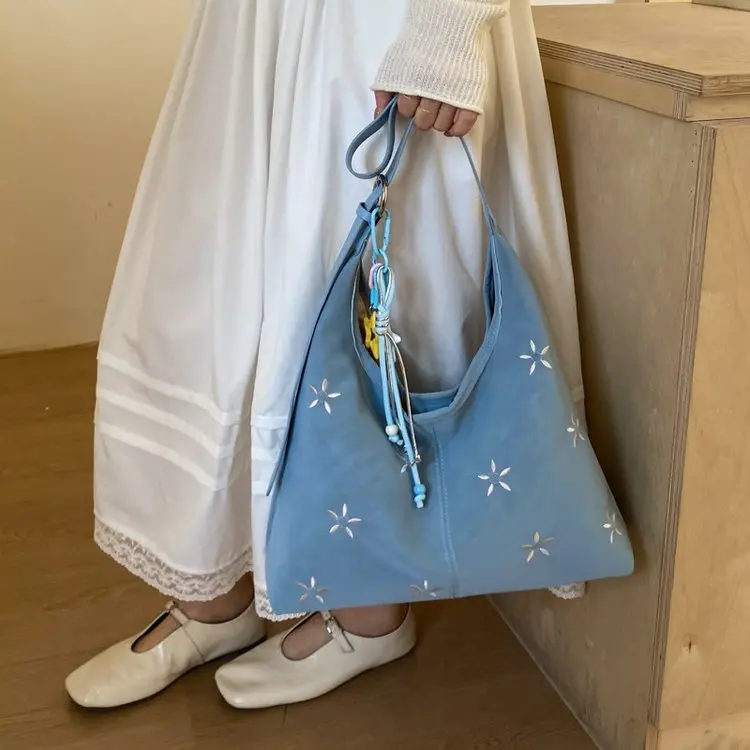 

Lightweight Essential Leather Women Bag Timeless Paris Fashion Bag Elegant Simple Tote Bag Practical Crossbody Hand Bag