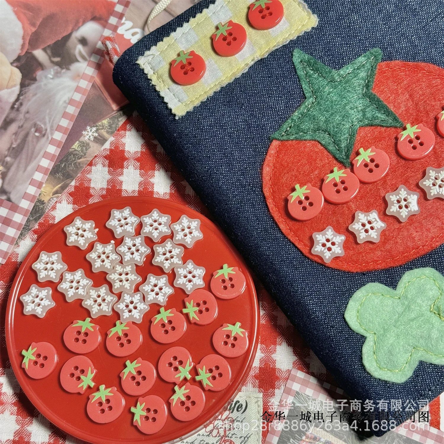 10 sztuk Cute Cartoon pomidor płatek śniegu plastikowe guziki płaszcz dziecięcy sweter DIY Decor przycisk dziewczyna odzież dla dzieci akcesoria do szycia